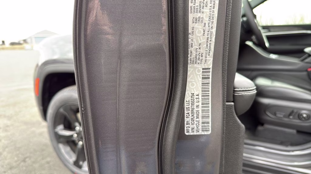 2026 Baltic Gray Metallic Clearcoat Jeep Grand Cherokee L Limited 4X4 SUV