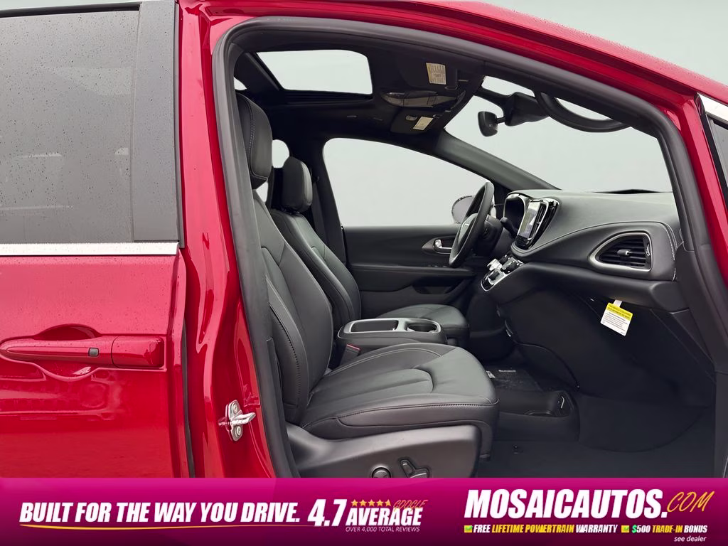 2026 Red Hot Pearlcoat Chrysler Pacifica Select Uconnect Theater Family Group II AWD Van