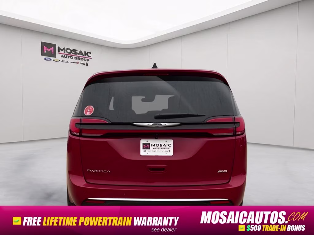 2026 Red Hot Pearlcoat Chrysler Pacifica Select Uconnect Theater Family Group II AWD Van