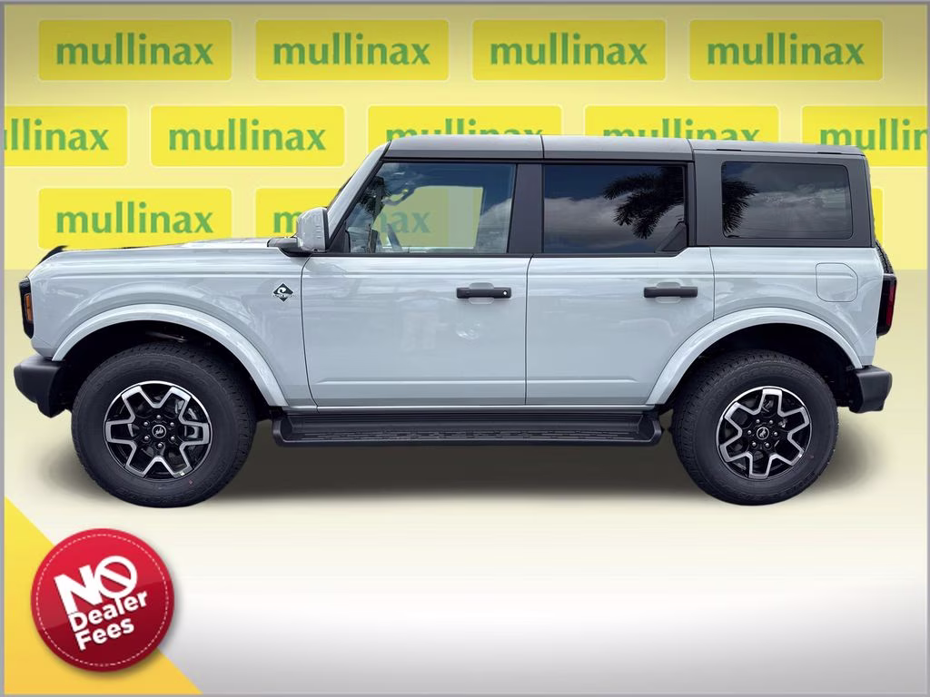 2026 Avalanche Gray Ford Bronco Outer Banks 4X4 SUV