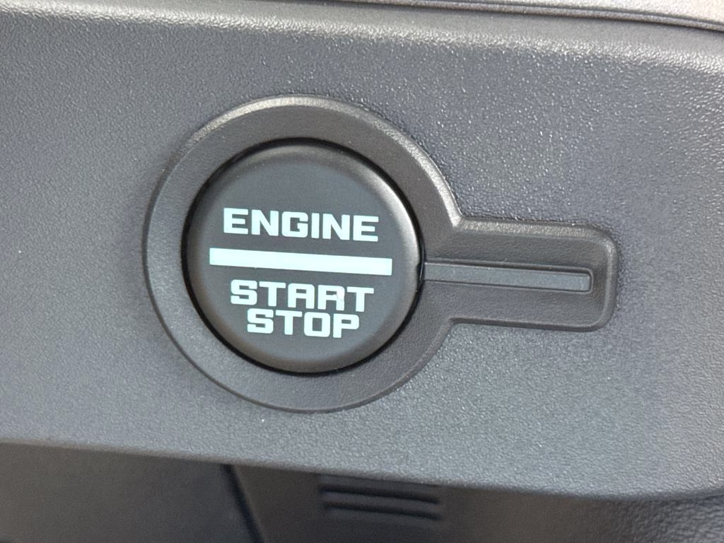 2026 Avalanche Gray Ford Bronco Outer Banks 4X4 SUV