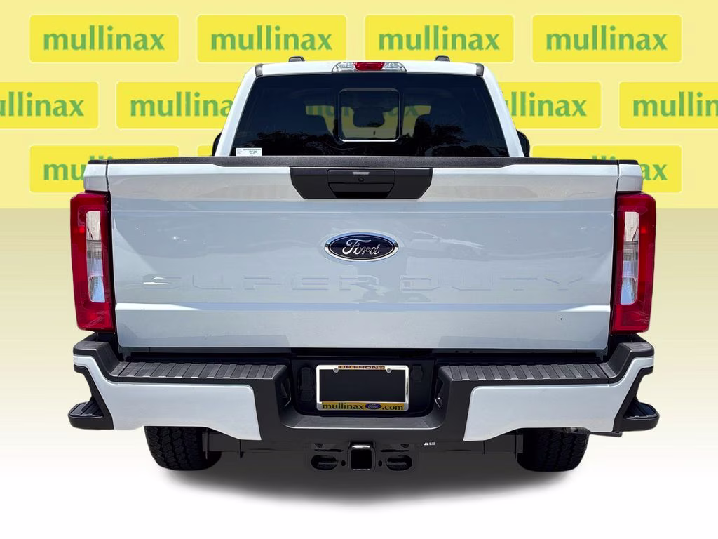 2026 Oxford White Ford Super Duty F-250 SRW XL 4X4 Truck