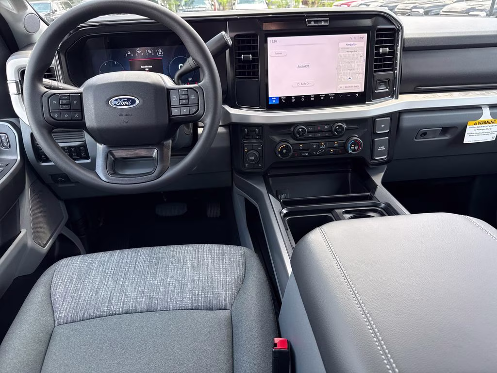 2026 Avalanche Ford Super Duty F-250 SRW XLT 4X4 Truck