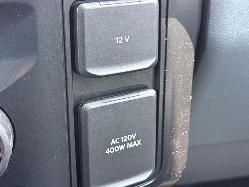 2026 Avalanche Ford Super Duty F-250 SRW XLT 4X4 Truck