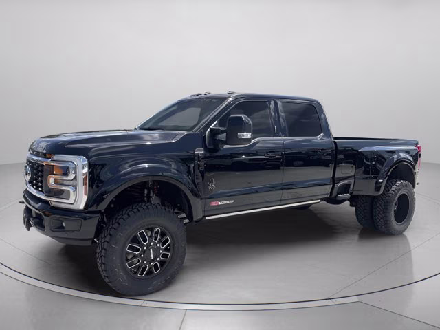 2026 Agate Black Metallic Ford Super Duty F-350 DRW Black Widow Lift 4X4 Truck