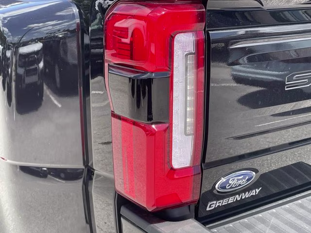 2026 Agate Black Metallic Ford Super Duty F-350 DRW Black Widow Lift 4X4 Truck