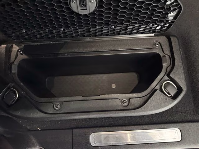2019 Diamond Black Crystal Pearlcoat Ram 1500 Laramie 4X4 Truck