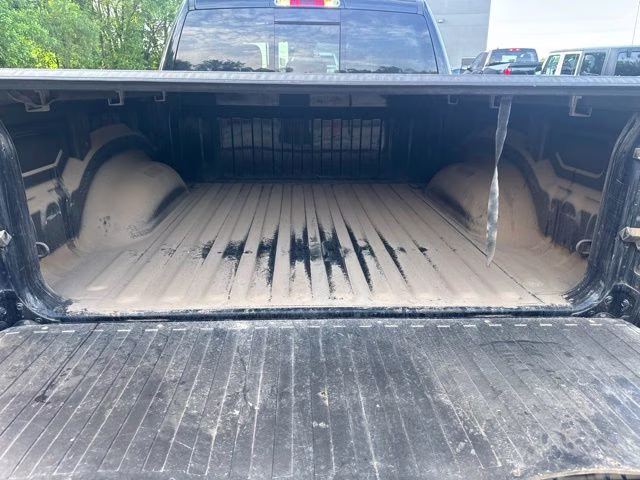 2019 Diamond Black Crystal Pearlcoat Ram 1500 Laramie 4X4 Truck