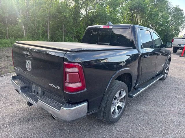 2019 Diamond Black Crystal Pearlcoat Ram 1500 Laramie 4X4 Truck