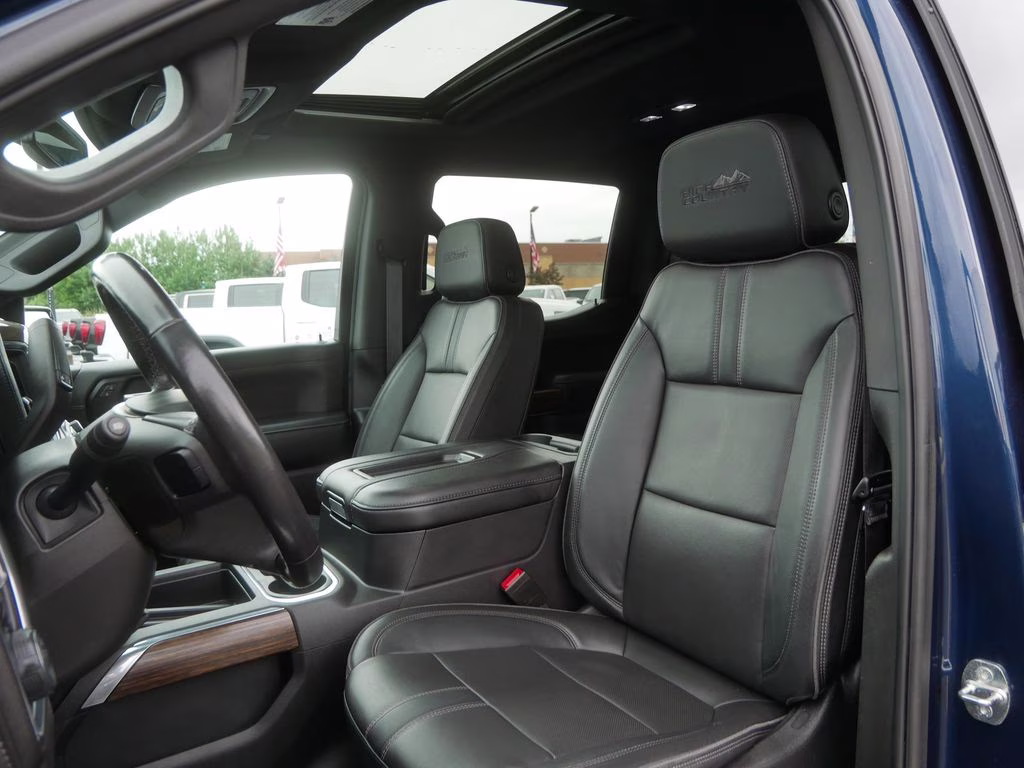 2021 Northsky Blue Metallic Chevrolet Silverado 1500 High Country 4X4 Truck