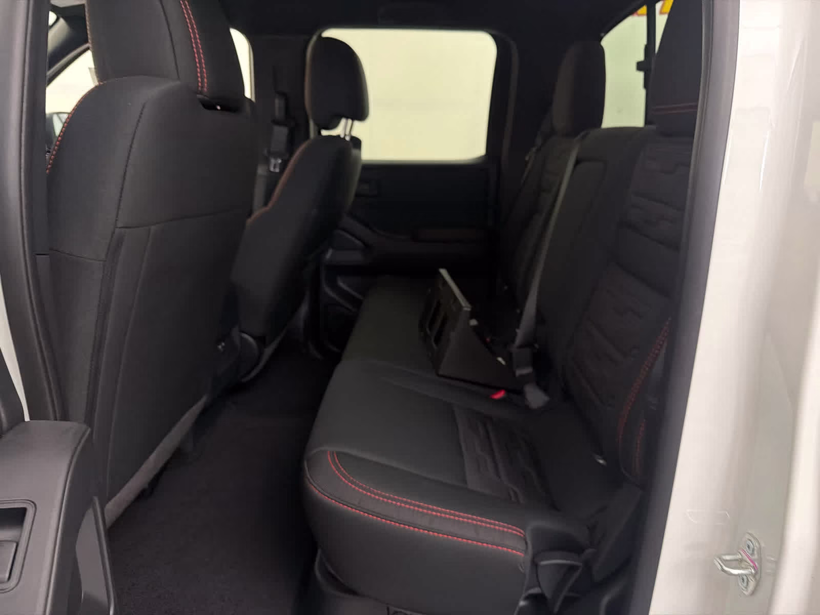 2026 Glacier White Nissan Frontier PRO-X RWD Truck
