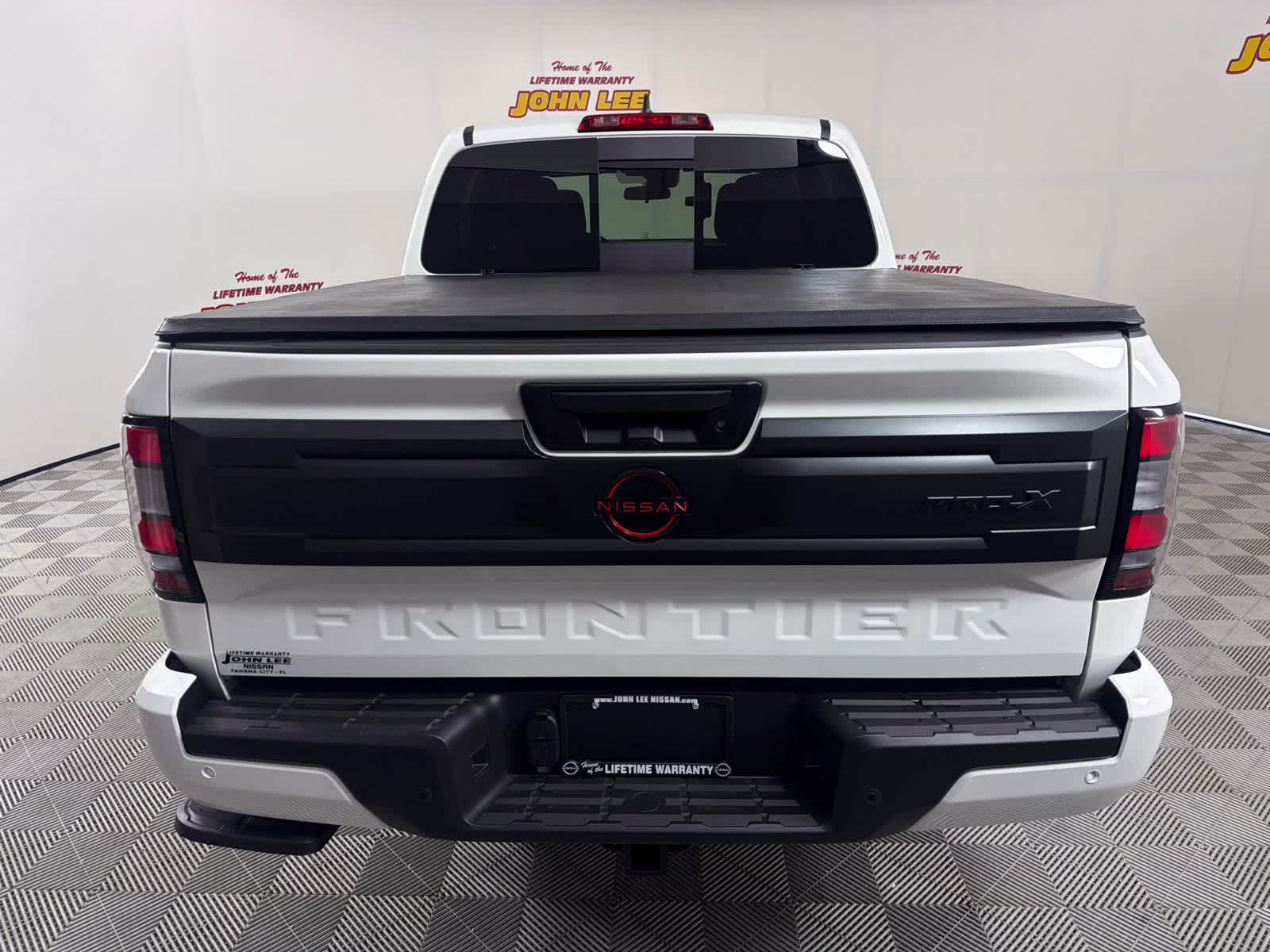 2026 Glacier White Nissan Frontier PRO-X RWD Truck