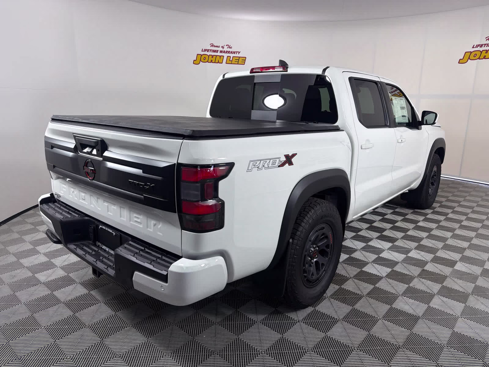 2026 Glacier White Nissan Frontier PRO-X RWD Truck