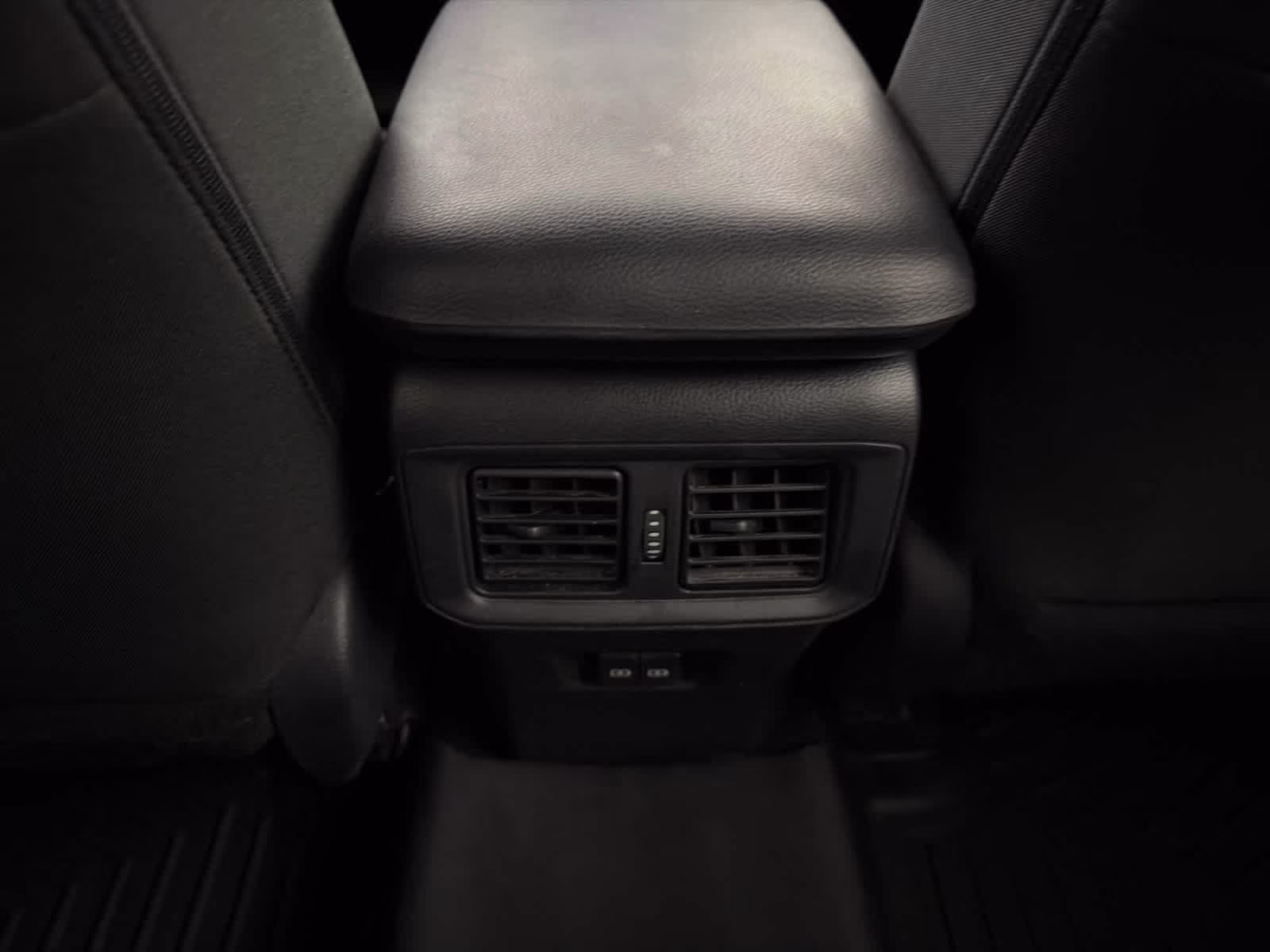2022 Blizzard Pearl Toyota RAV4 Hybrid SE AWD SUV