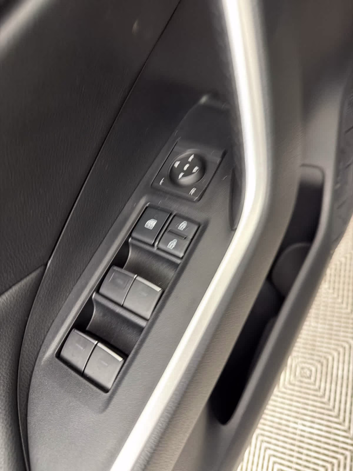 2022 Blizzard Pearl Toyota RAV4 Hybrid SE AWD SUV