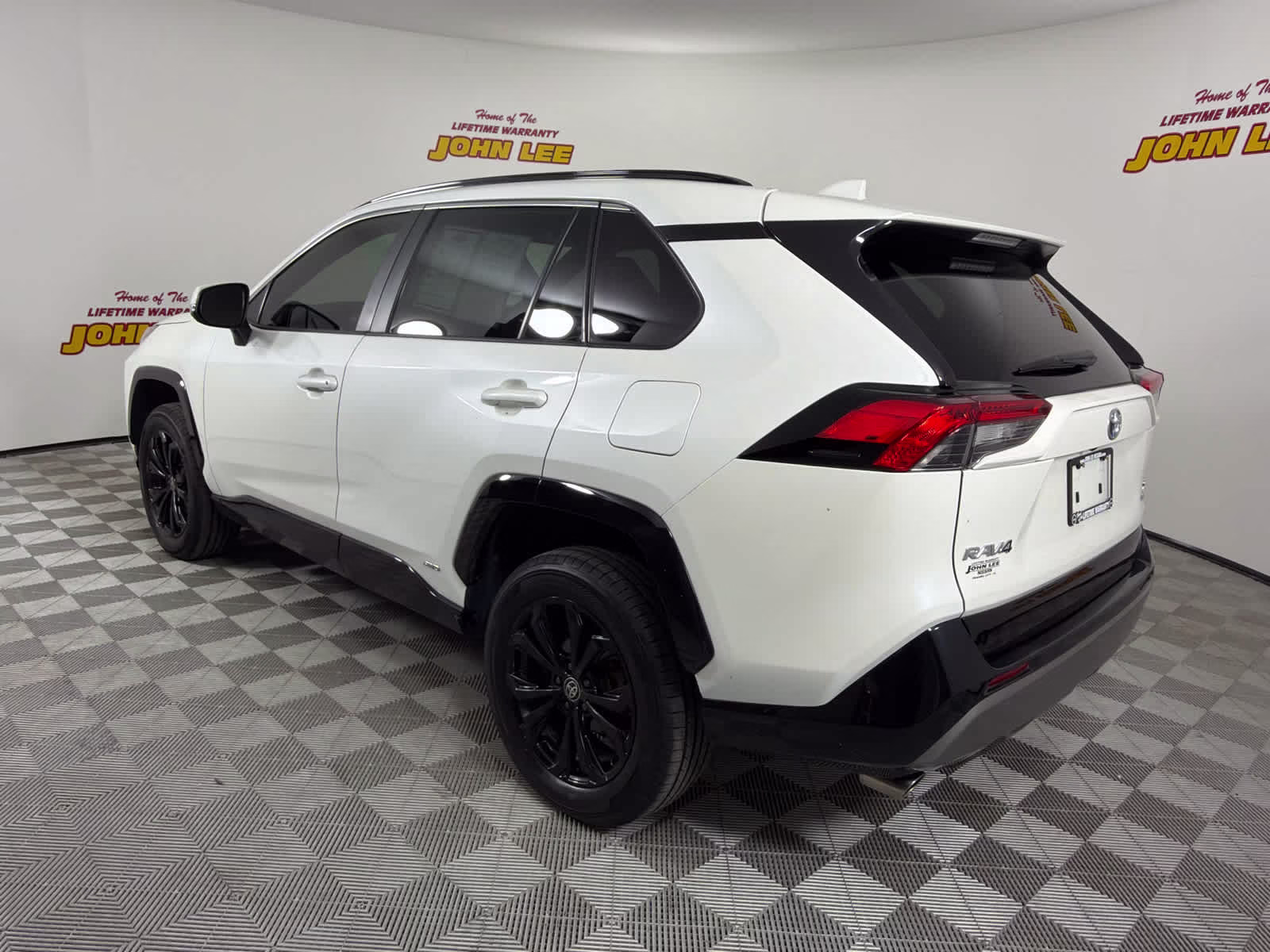 2022 Blizzard Pearl Toyota RAV4 Hybrid SE AWD SUV