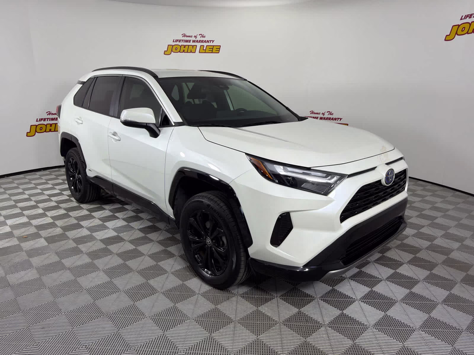 2022 Blizzard Pearl Toyota RAV4 Hybrid SE AWD SUV