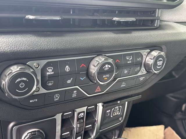 2026 Anvil Clear Coat Jeep Wrangler Sport S 4X4 Convertible