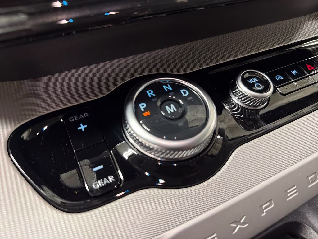 2026 GLACIER GRAY TRI-COAT Ford Expedition Active RWD SUV