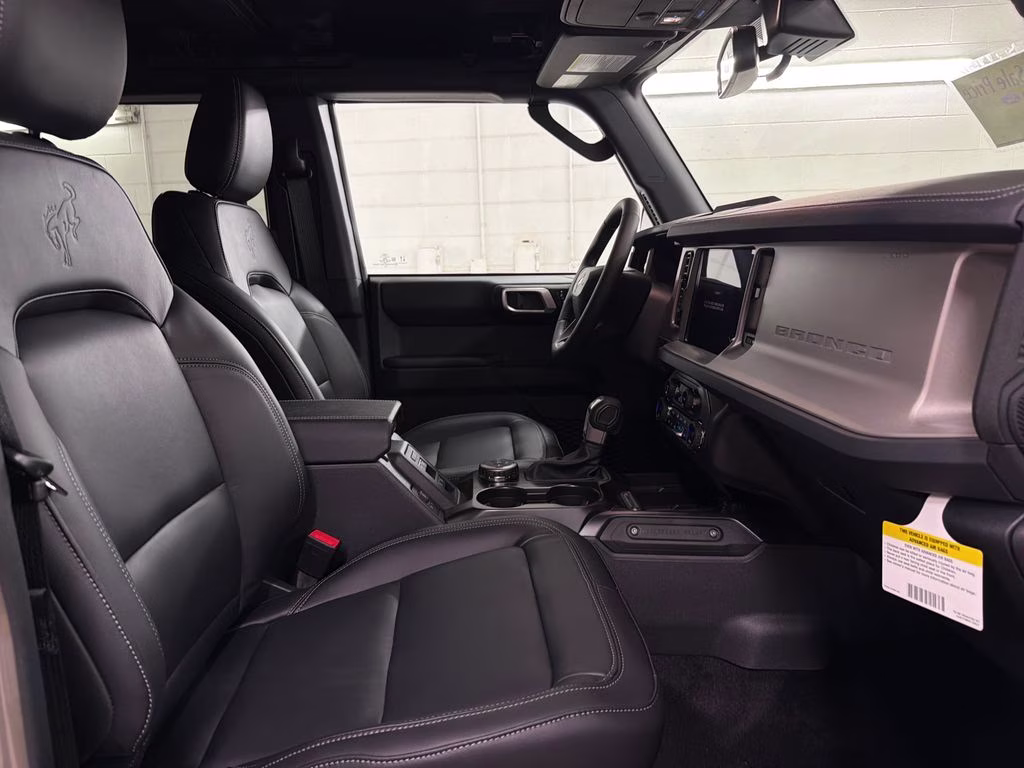 2026 MARSH GRAY Ford Bronco Outer Banks 4X4 SUV