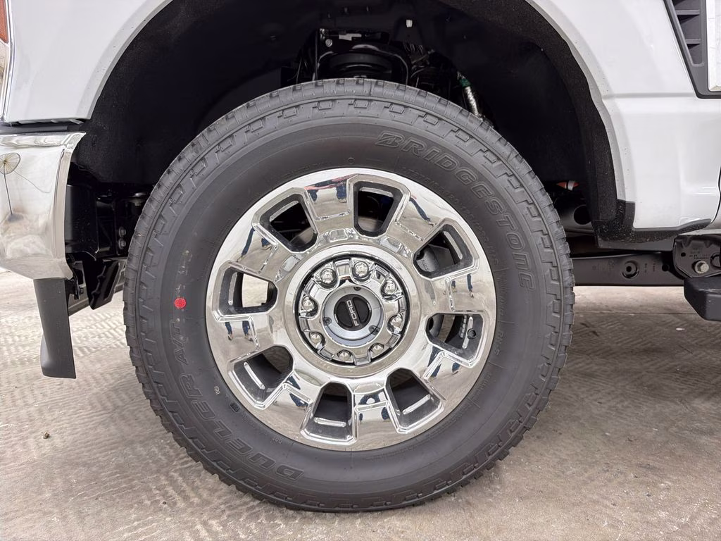 2026 AVALANCHE Ford Super Duty F-250 SRW Lariat 4X4 Truck