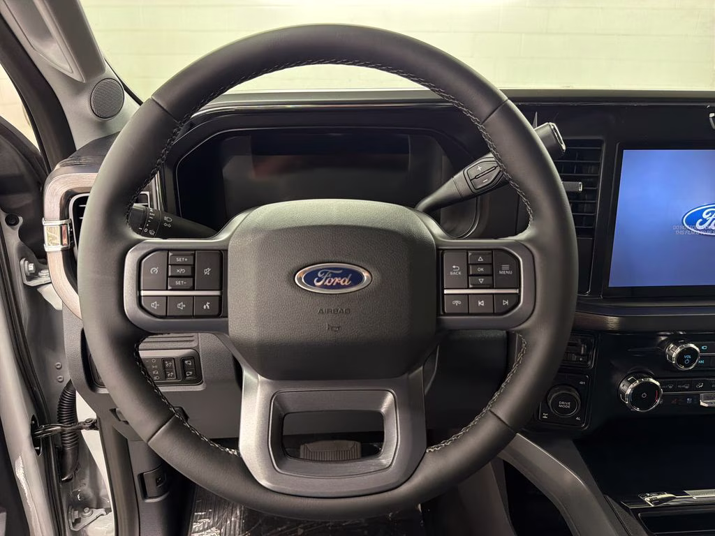 2026 AVALANCHE Ford Super Duty F-250 SRW Lariat 4X4 Truck