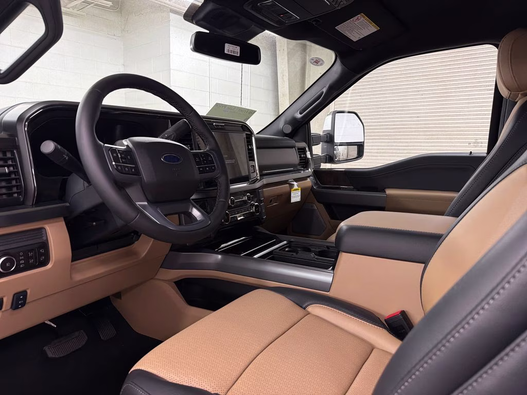 2026 AGATE BLACK Ford Super Duty F-250 SRW Lariat 4X4 Truck
