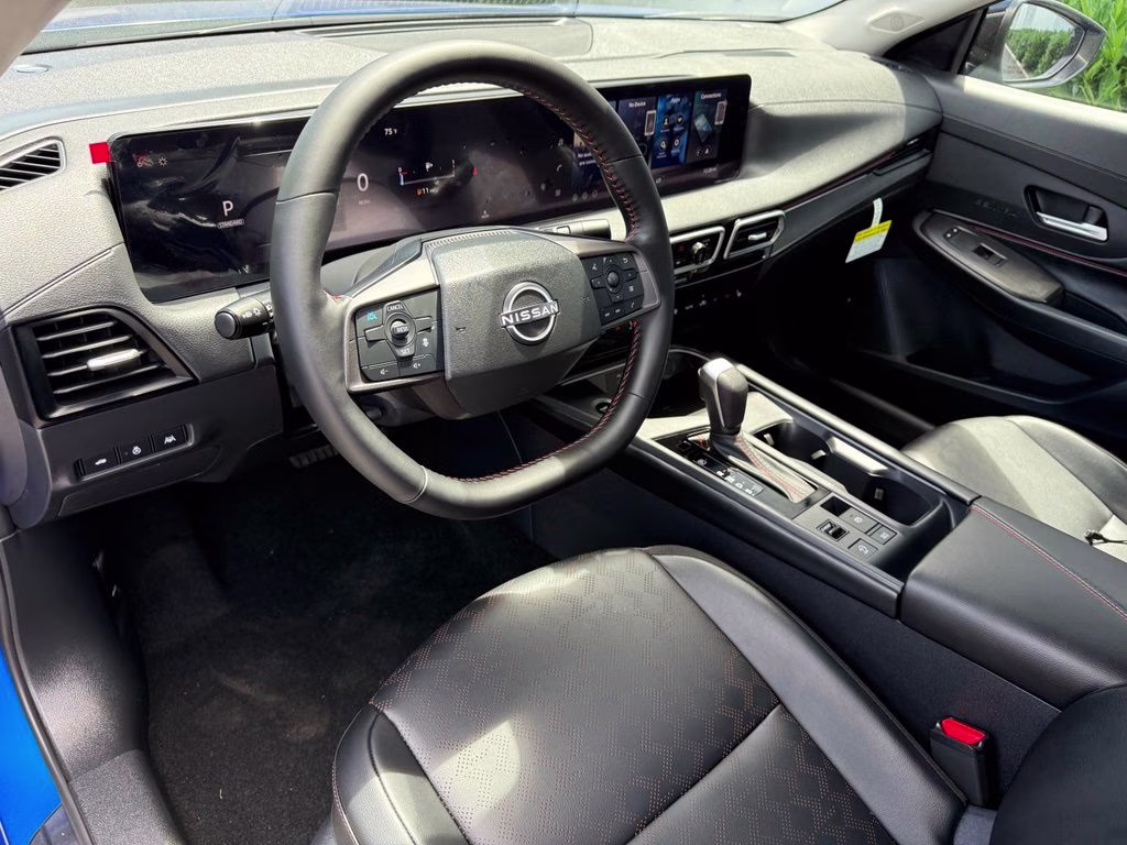 2026 Bluestone Pearl/Super Blk Nissan Sentra SR FWD Sedan