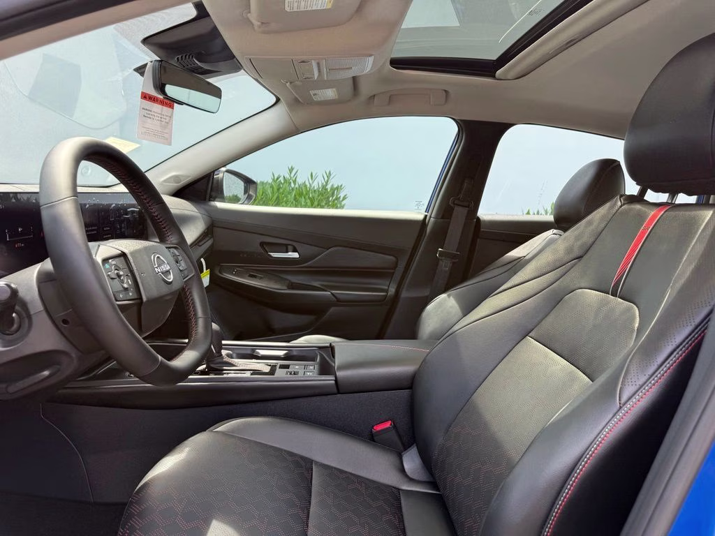 2026 Bluestone Pearl/Super Blk Nissan Sentra SR FWD Sedan