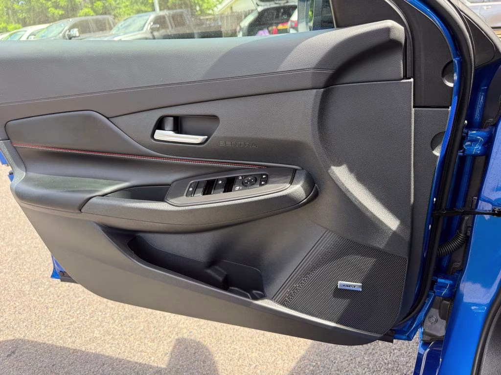 2026 Bluestone Pearl/Super Blk Nissan Sentra SR FWD Sedan
