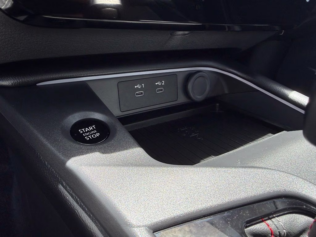 2026 Bluestone Pearl/Super Blk Nissan Sentra SR FWD Sedan