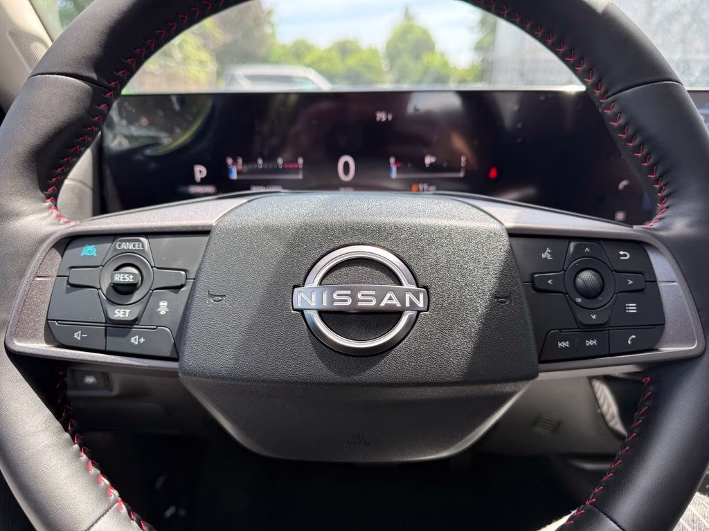 2026 Bluestone Pearl/Super Blk Nissan Sentra SR FWD Sedan