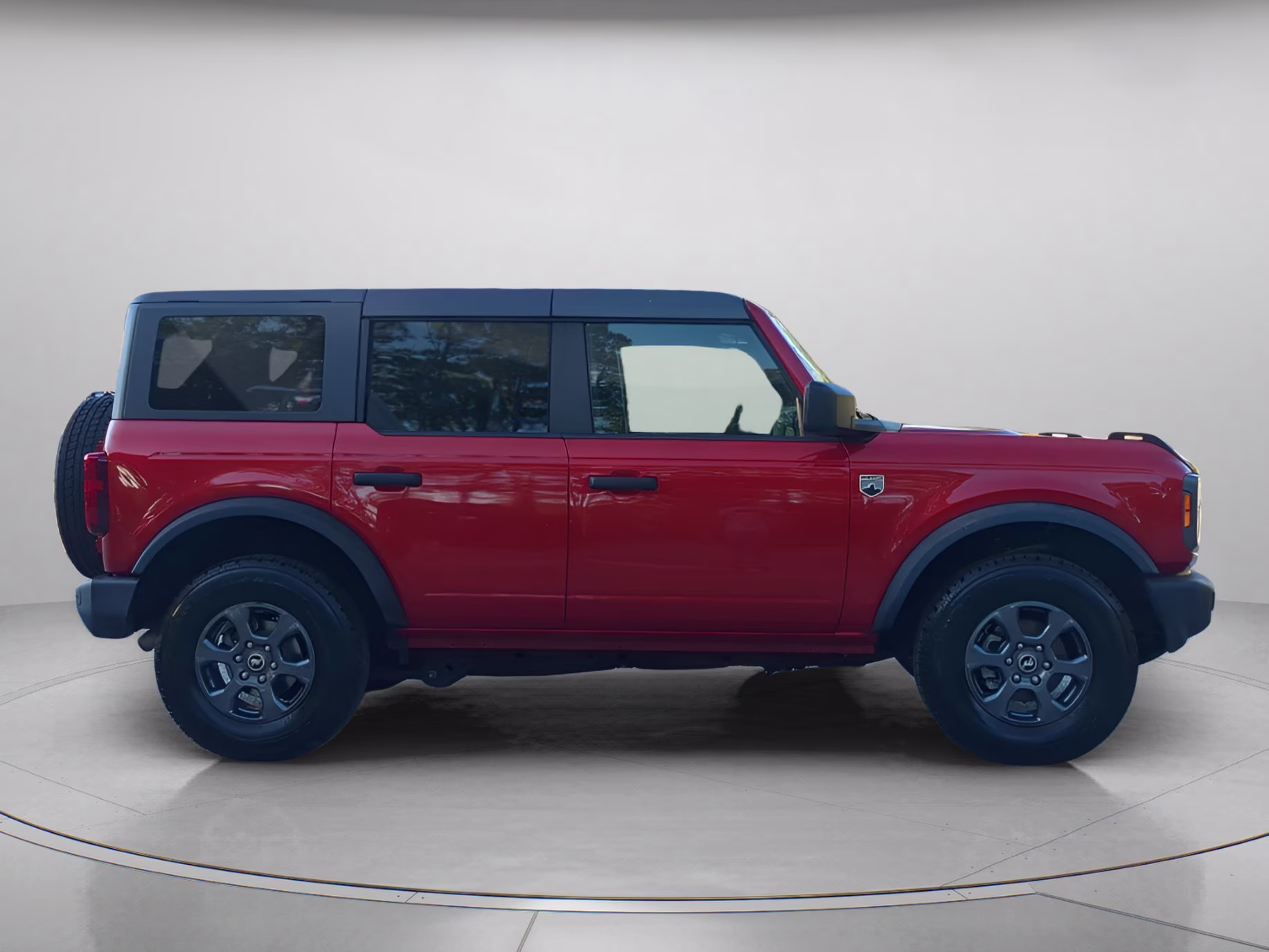 2024 Hot Pepper Red Metallic Tinted Clearcoat Ford Bronco Big Bend 4X4 Convertible