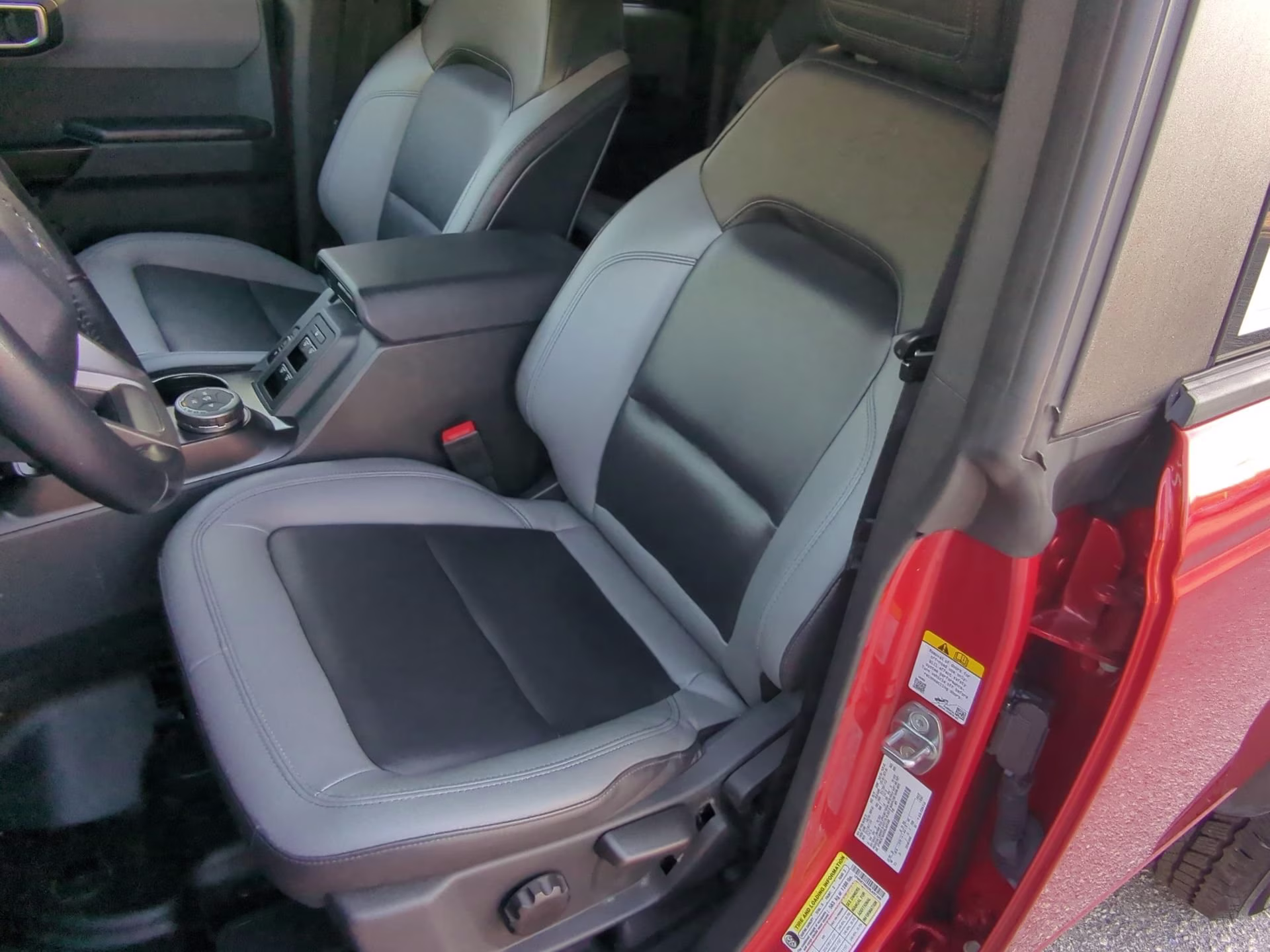 2024 Hot Pepper Red Metallic Tinted Clearcoat Ford Bronco Big Bend 4X4 Convertible