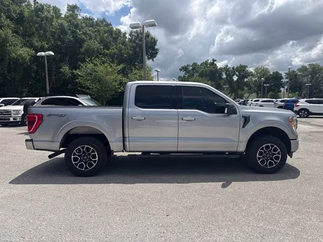 2021 Iconic Silver Metallic Ford F-150 XLT Crew Cab Pickup 4X4 Truck