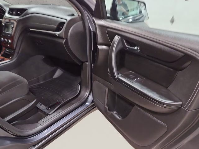 2014 Cyber Gray Metallic Chevrolet Traverse LT AWD SUV