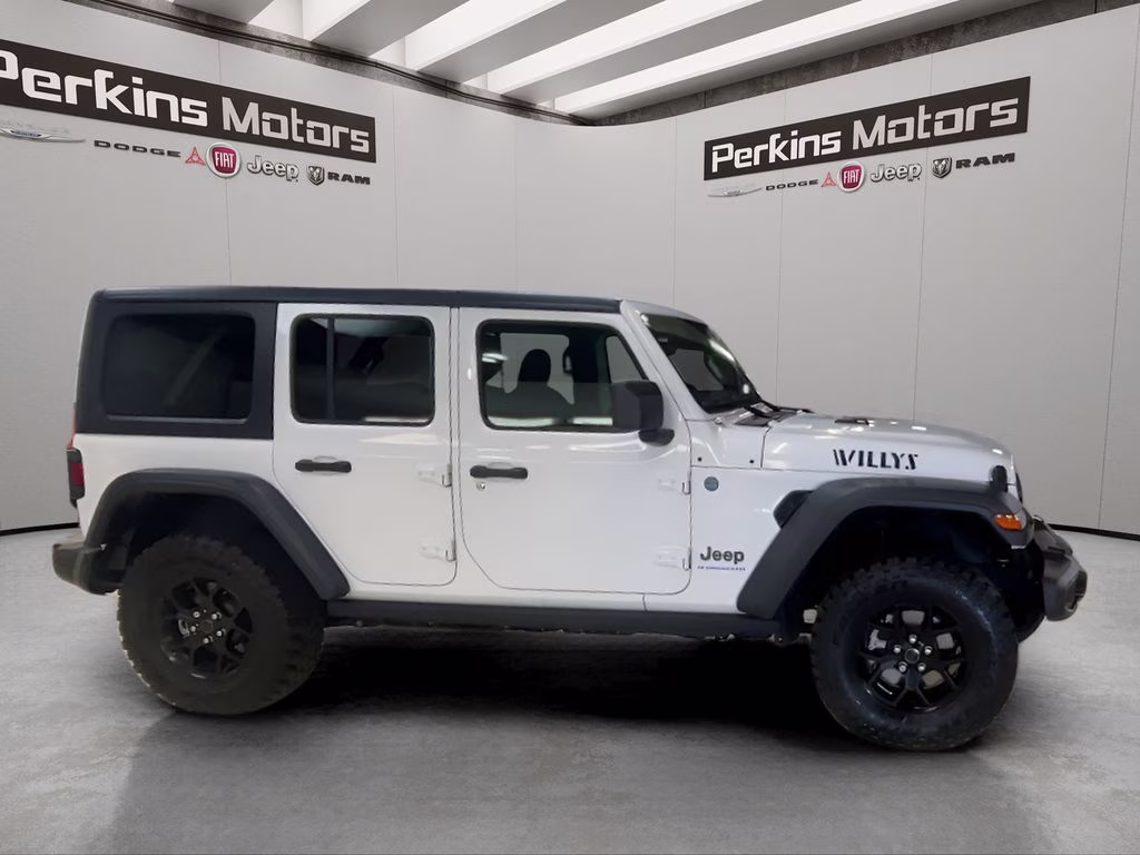 2025 Bright White Clearcoat Jeep Wrangler 4xe Willys 4X4 SUV