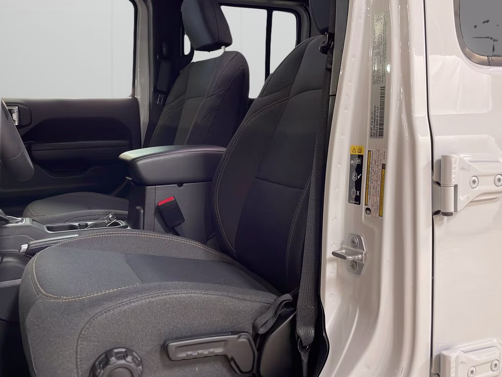 2025 Bright White Clearcoat Jeep Wrangler 4xe Willys 4X4 SUV