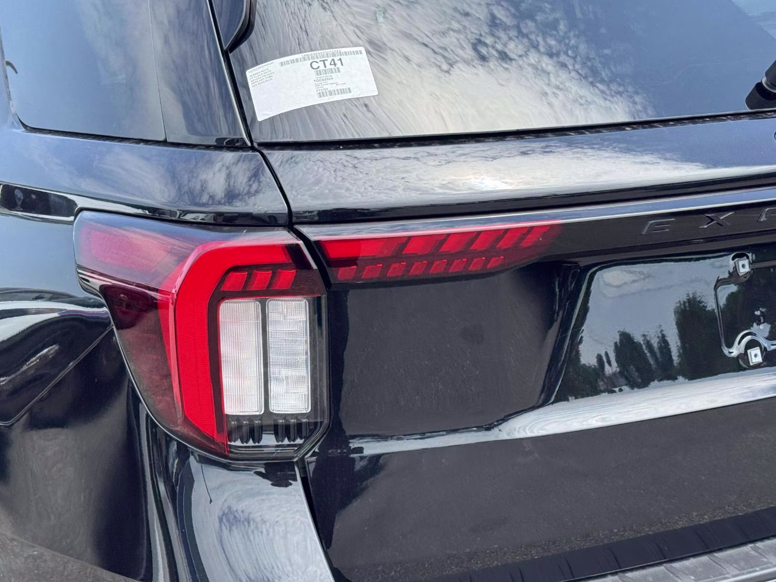 2026 Black Ford Explorer ST-Line 4X4 SUV