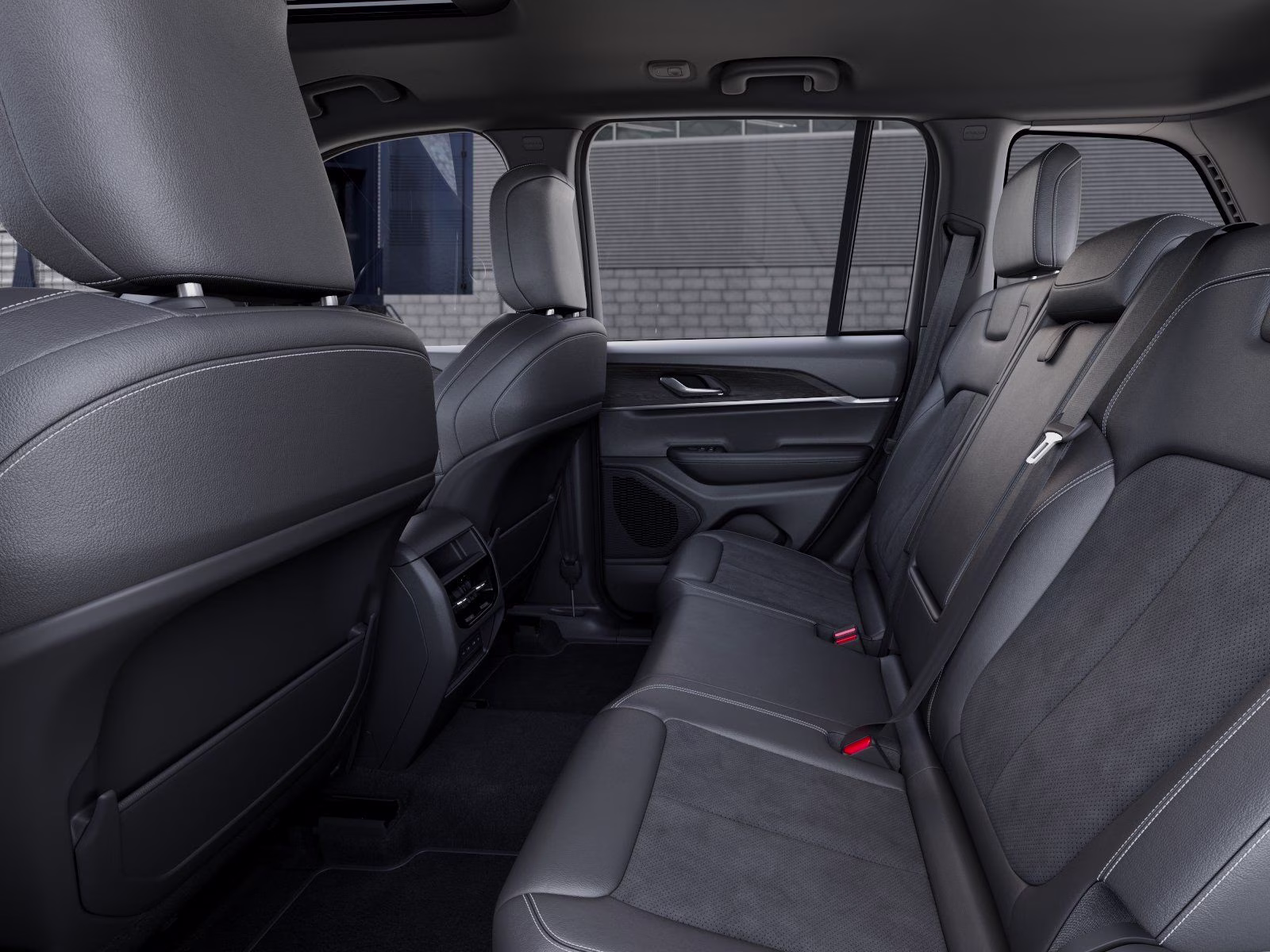 2026 Baltic Gray Metallic Clearcoat Jeep Grand Cherokee Laredo Altitude 4X4 SUV