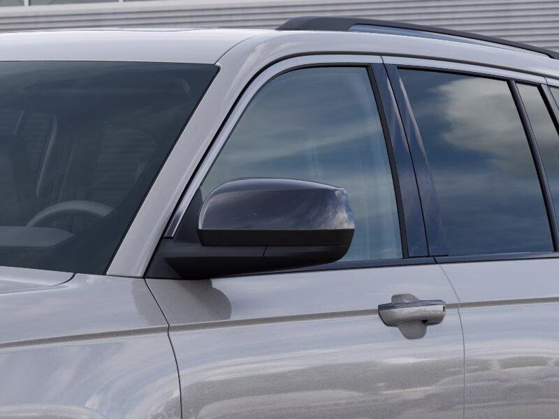 2026 Silver Zynith Jeep Grand Cherokee Grand Cherokee Laredo Altitude 4x4 SUV