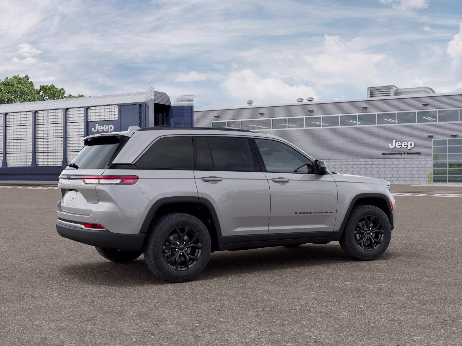 2026 Silver Zynith Jeep Grand Cherokee Grand Cherokee Laredo Altitude 4x4 SUV