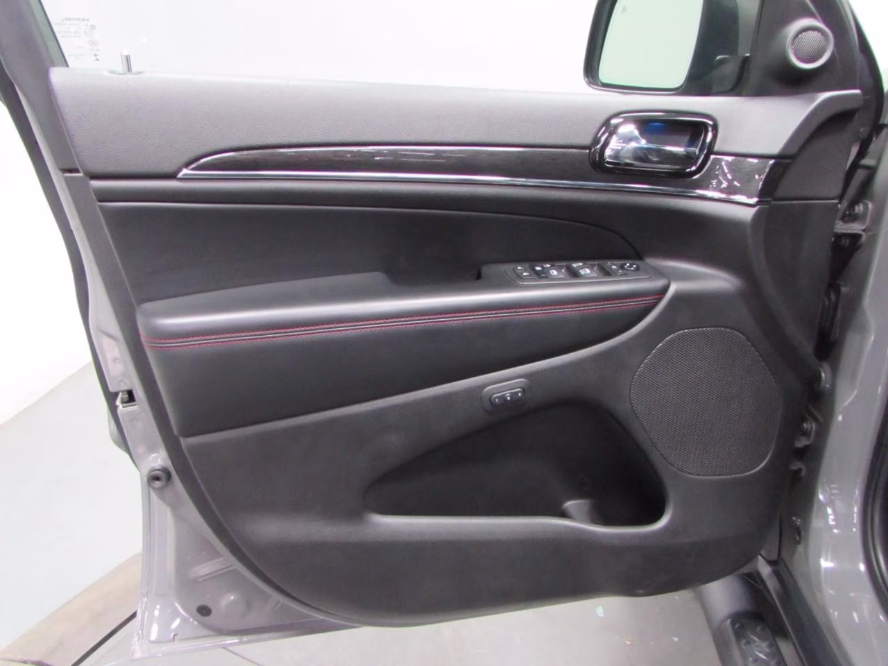 2021 Sting-Gray Clearcoat Jeep Grand Cherokee Trailhawk 4X4 SUV