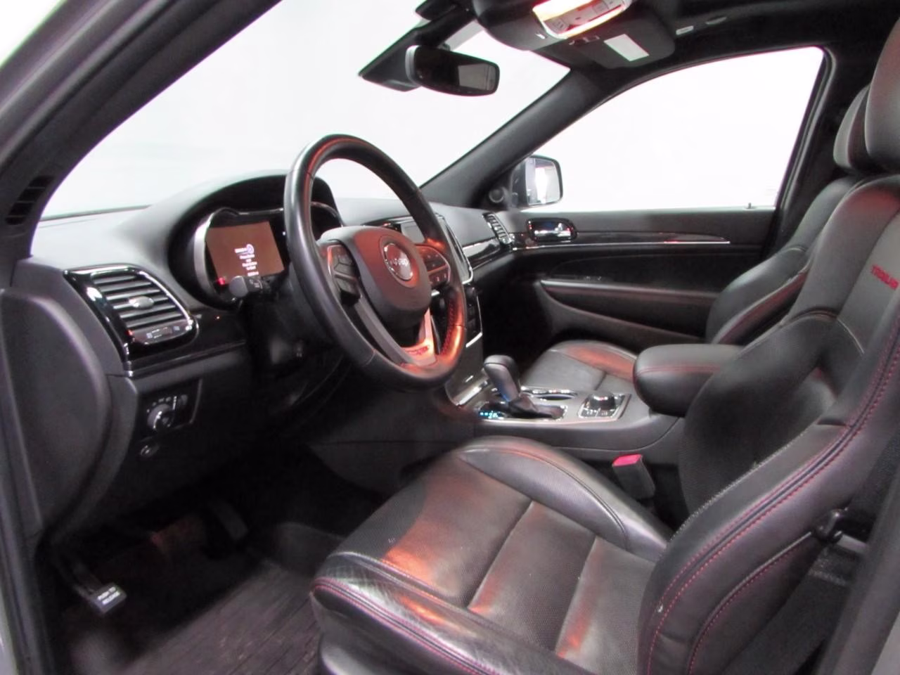 2021 Sting-Gray Clearcoat Jeep Grand Cherokee Trailhawk 4X4 SUV