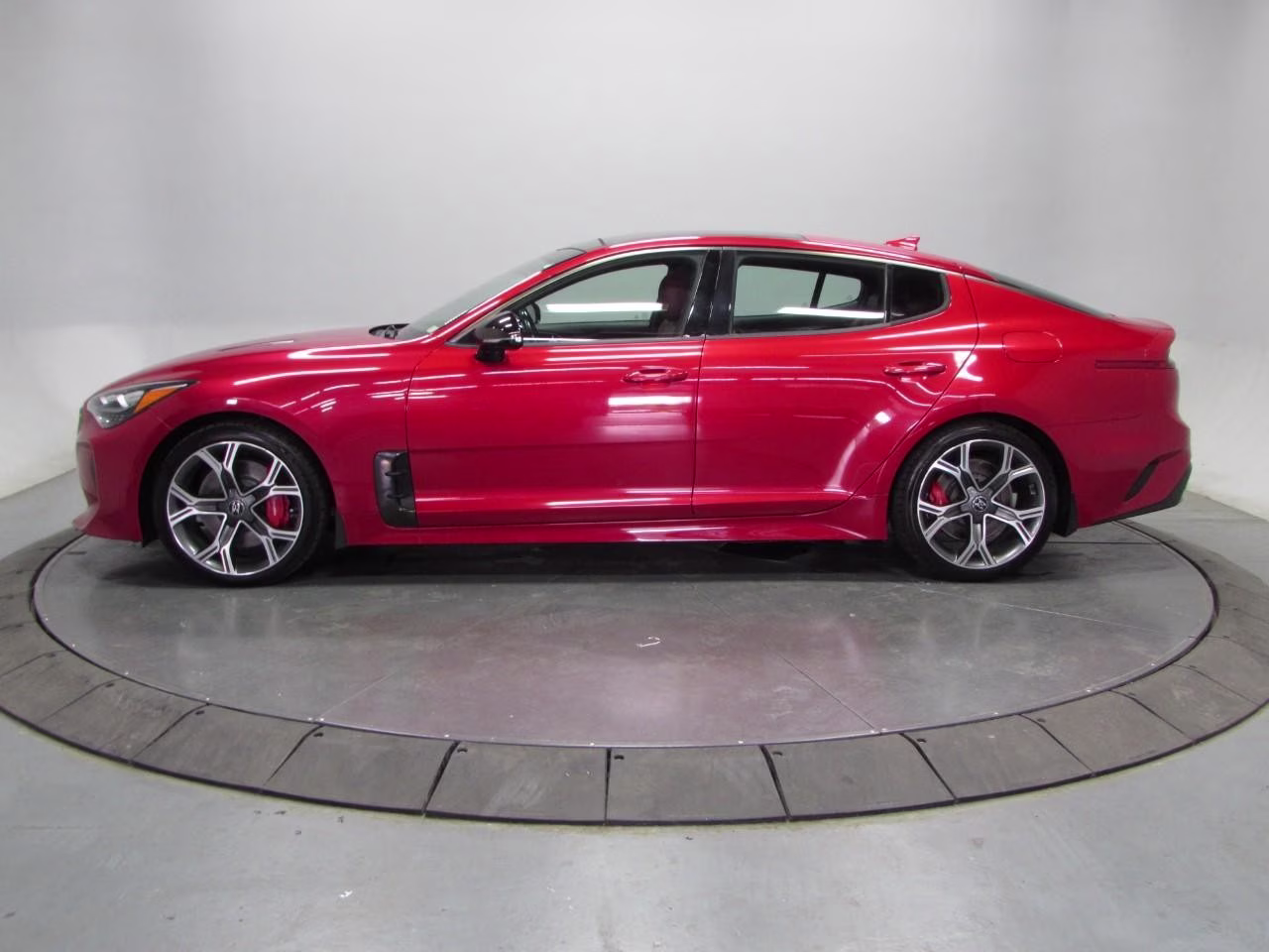 2018 HiChroma Red Kia Stinger GT2 AWD Sedan