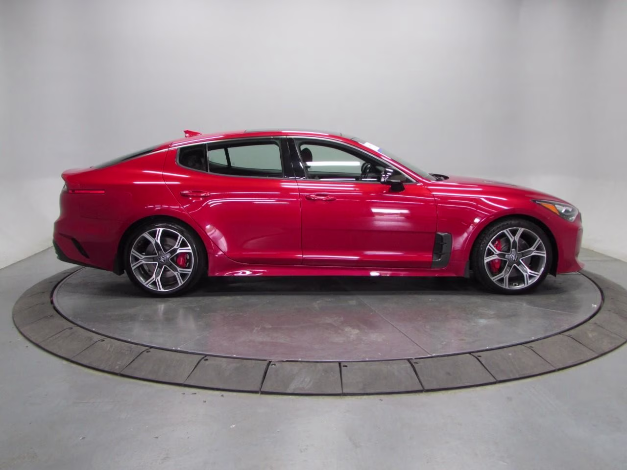 2018 HiChroma Red Kia Stinger GT2 AWD Sedan