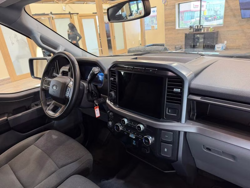 2024 Ford F150 SuperCrew Cab XLT Pickup 4D 6 1/2 ft 4X4