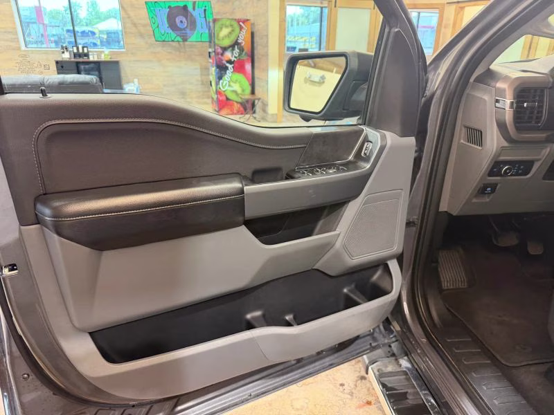 2024 Ford F150 SuperCrew Cab XLT Pickup 4D 6 1/2 ft 4X4