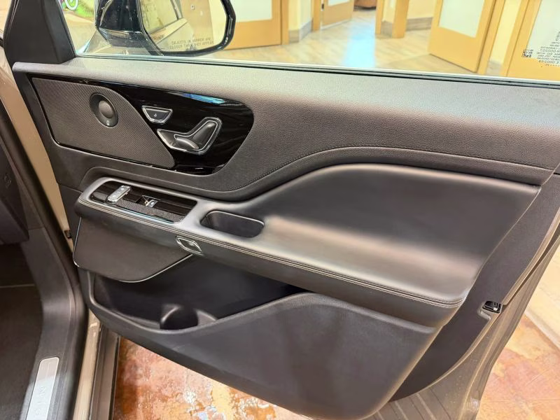 2025 Lincoln Aviator Premiere Sport Utility 4D AWD