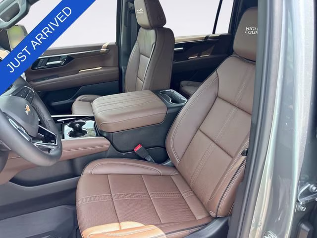 2026 Sterling Gray Metallic Chevrolet Suburban High Country 4X4 SUV